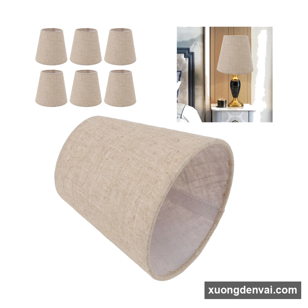 Bộ 5 chụp đèn vải mini vải bố dệt thô màu be, một chiếc nằm nghiêng lộ lòng trong trắng, kèm ảnh lắp trên đèn bàn