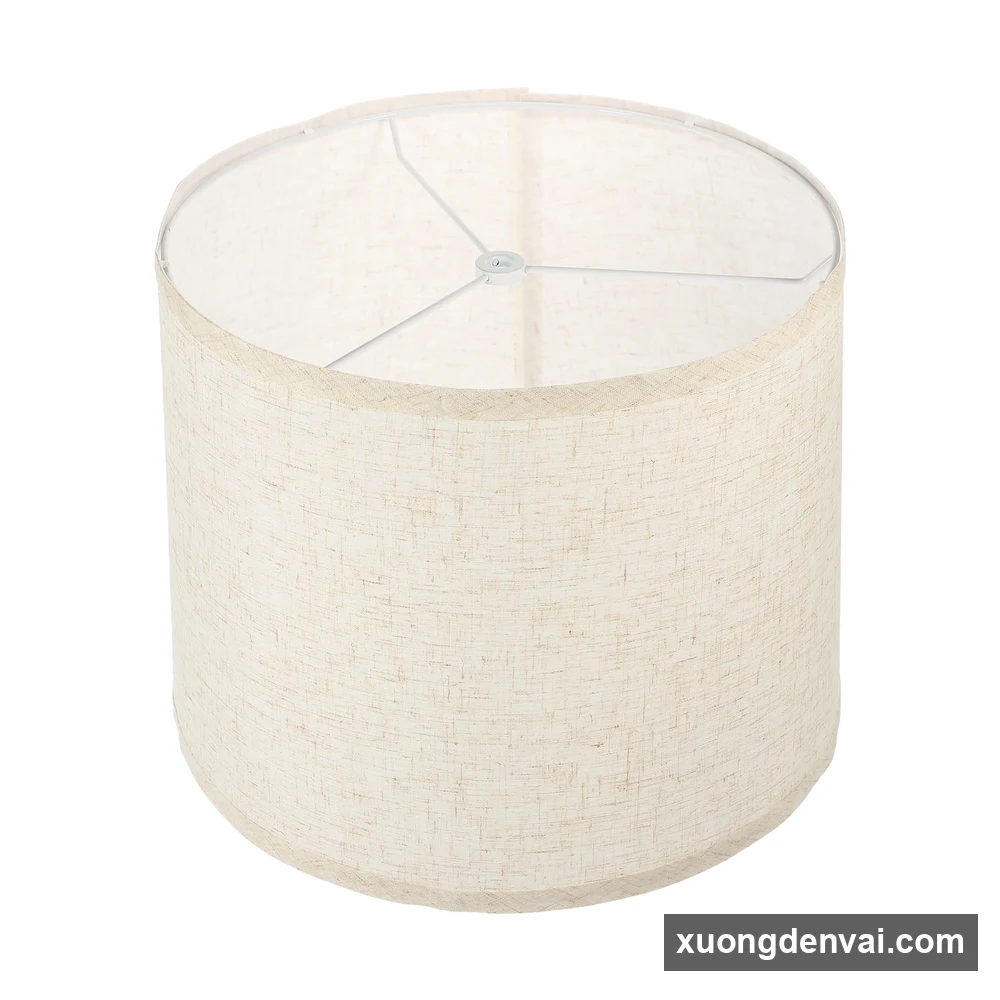 Chụp đèn vải dáng trống màu be nhạt chất linen, khung nhện 3 chấu gắn đui ngay giữa chao